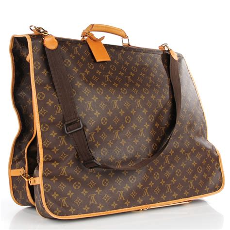 louis vuitton clothes bag